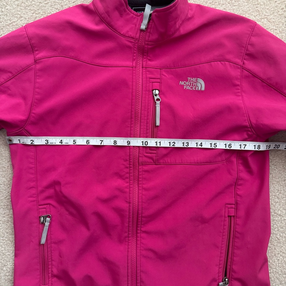 The North Face Soft-shell Jacket - Picture 5 of 11